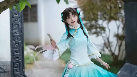 外公去世左航躲在头盔里大哭